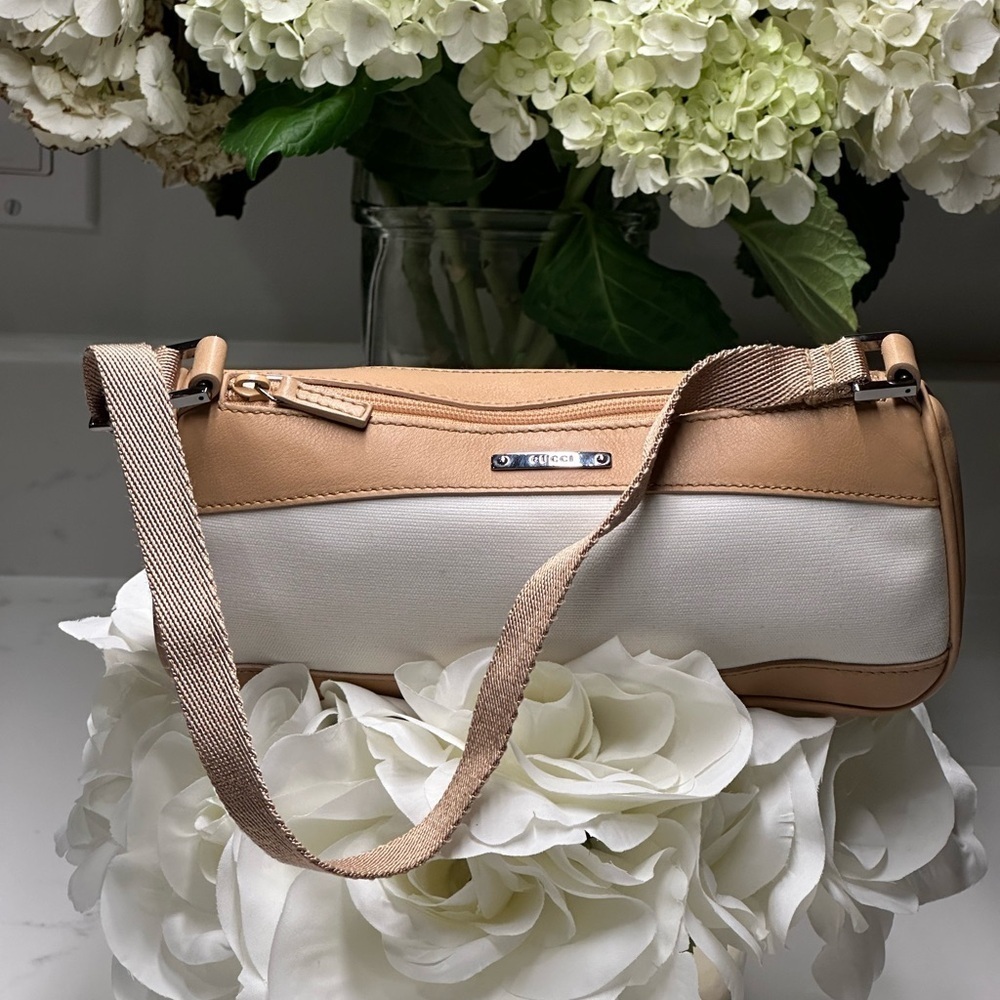 🔥🔥🔥Gucci Tan and White Mini Bag with Silver Accents EUC! + COA